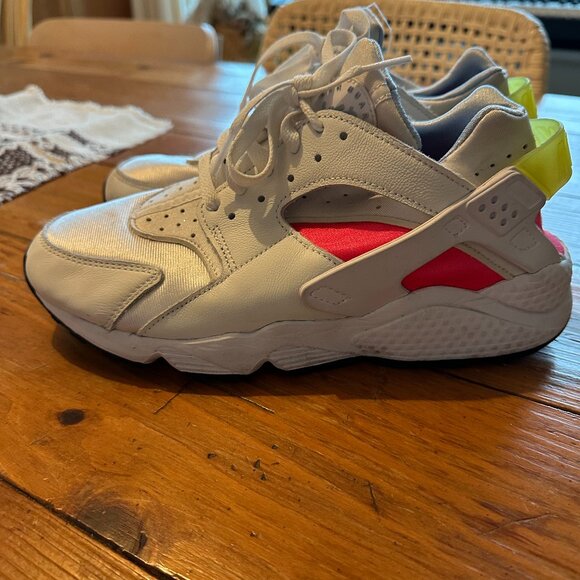 Nike air sneakers - Picture 1 of 4